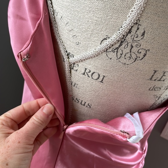 Vintage Gunne Sax pink sateen halter maxi … - Picture 11 of 12